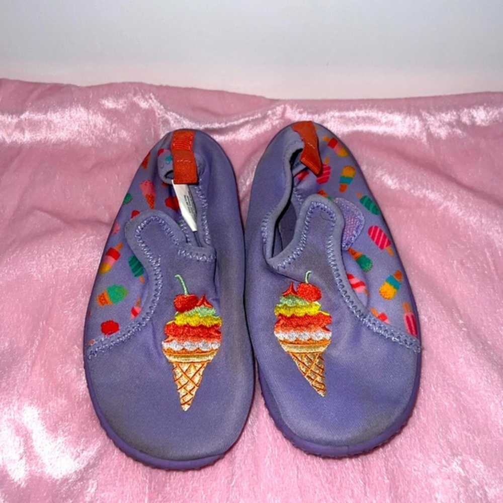 Girls water shoes